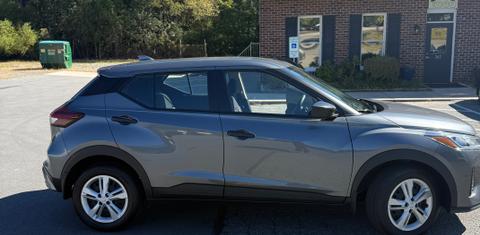 Nissan Kicks Play 2025