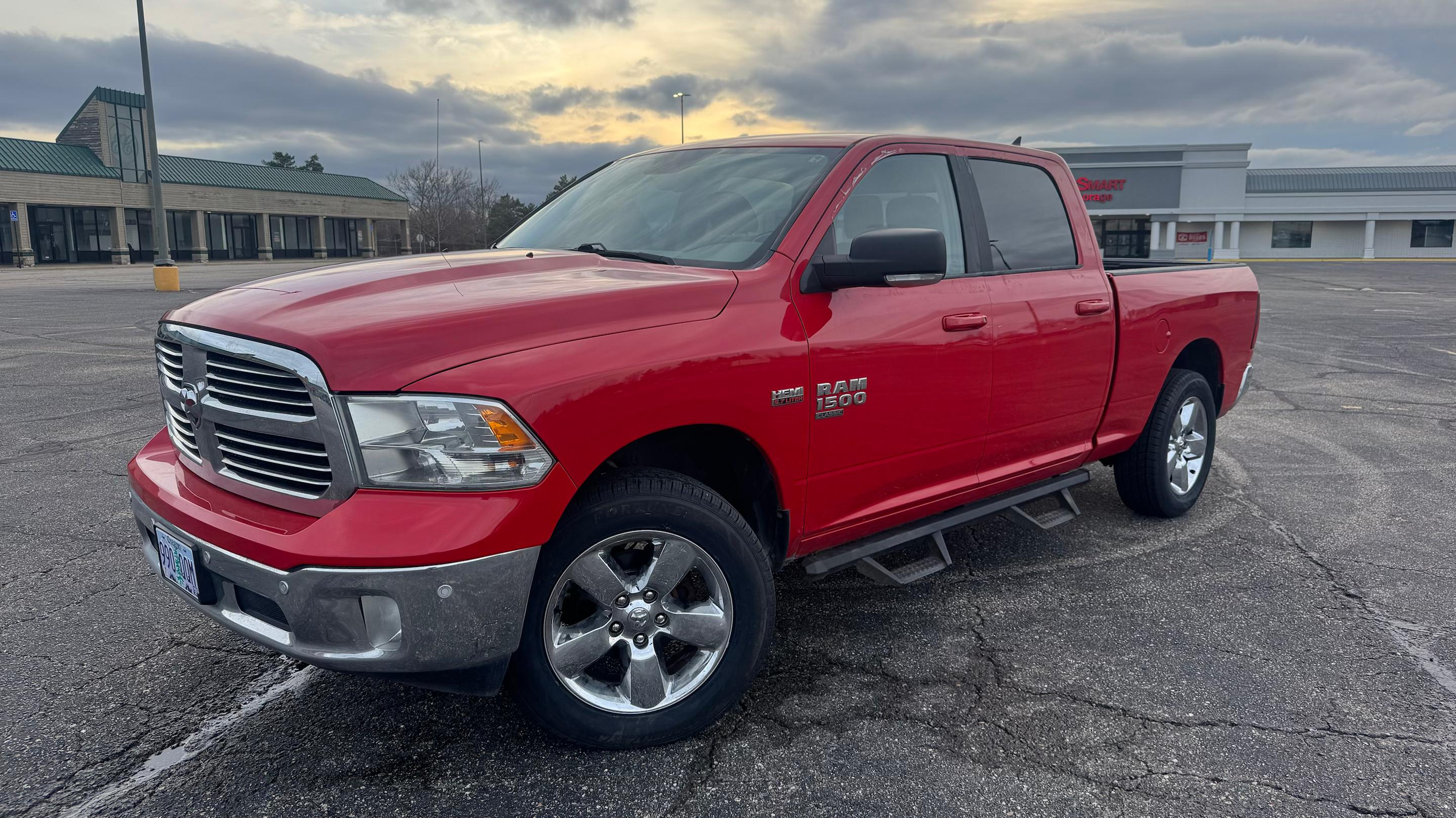 Ram 1500 Classic 2019 in Flint, MI