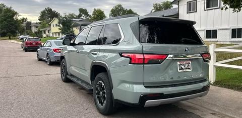 Toyota Sequoia 2023
