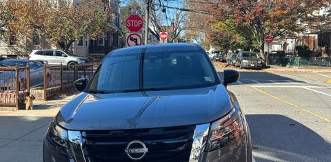 Nissan Pathfinder 2024