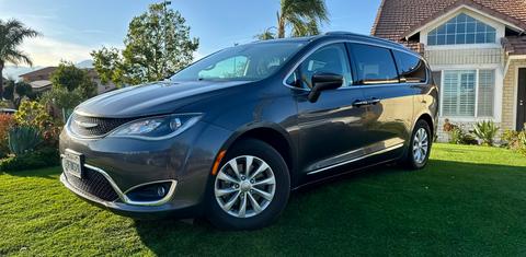Chrysler Pacifica 2019