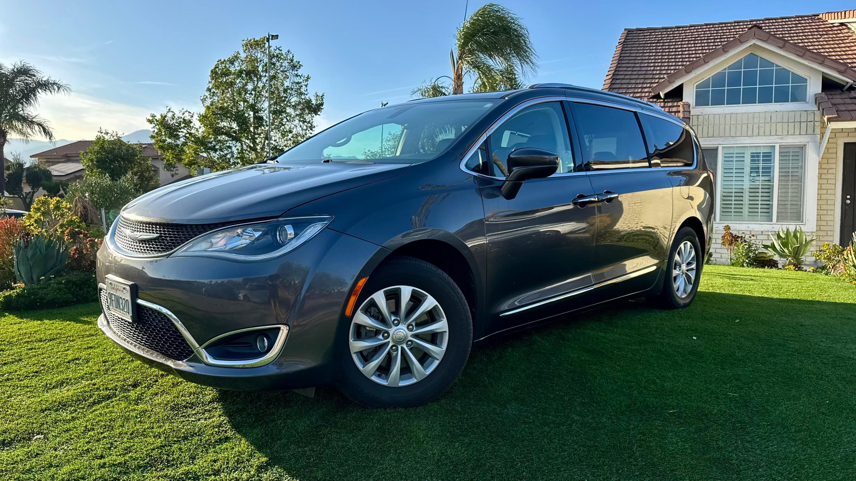 Chrysler Pacifica 2019 in 