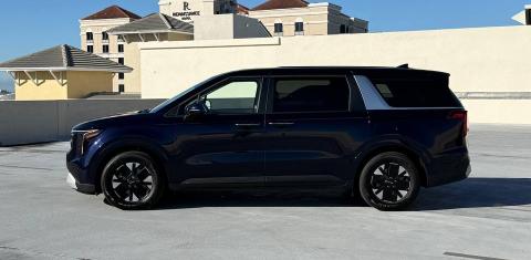 Kia Carnival Hybrid 2026