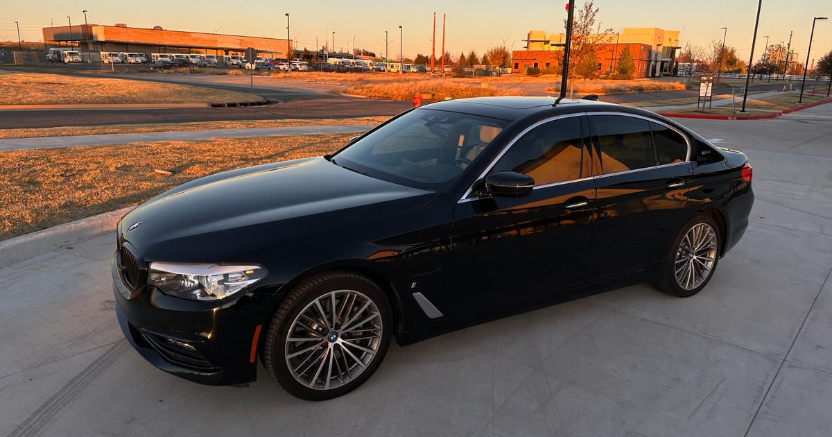 BMW 5 Series 2018 rental in Oklahoma City, OK by Gary L. Turo