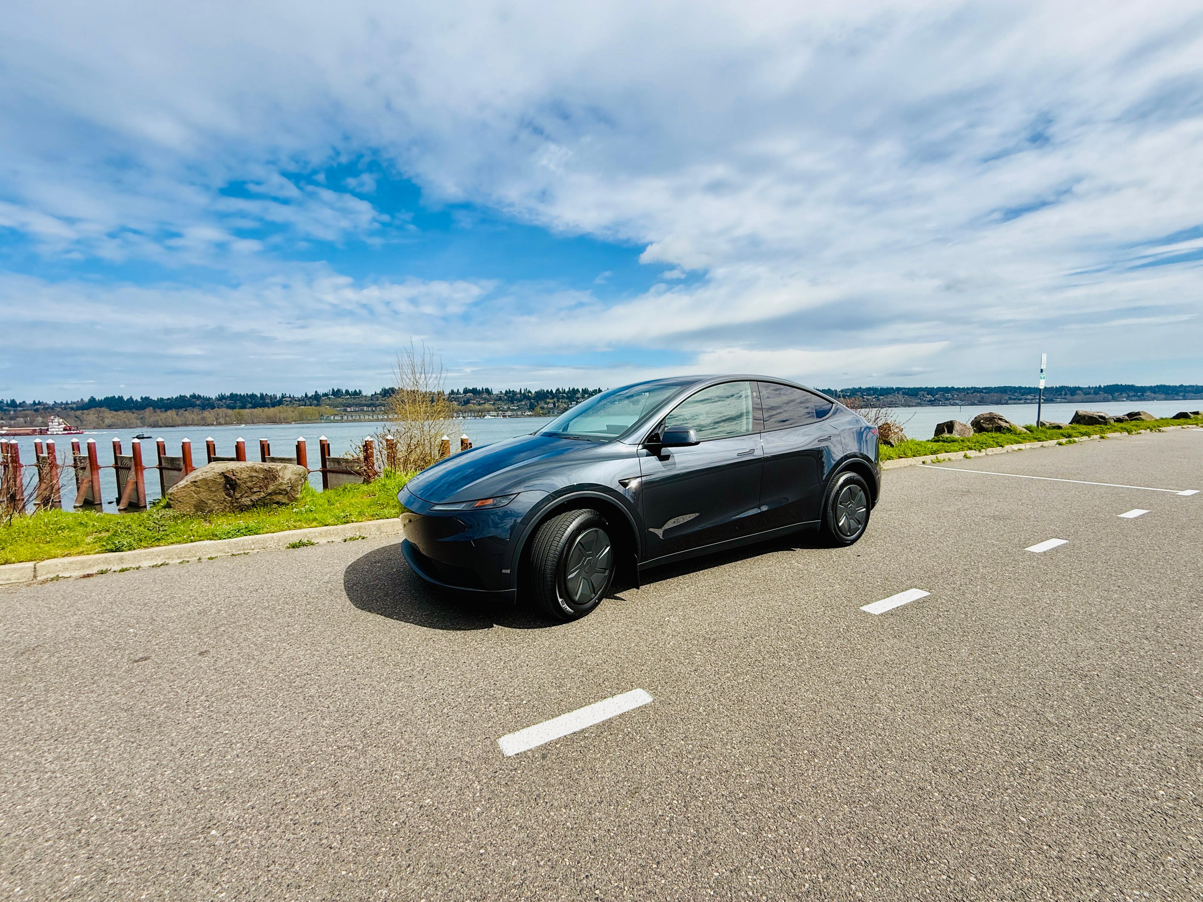 Tesla Model Y 2026 in Vancouver, WA