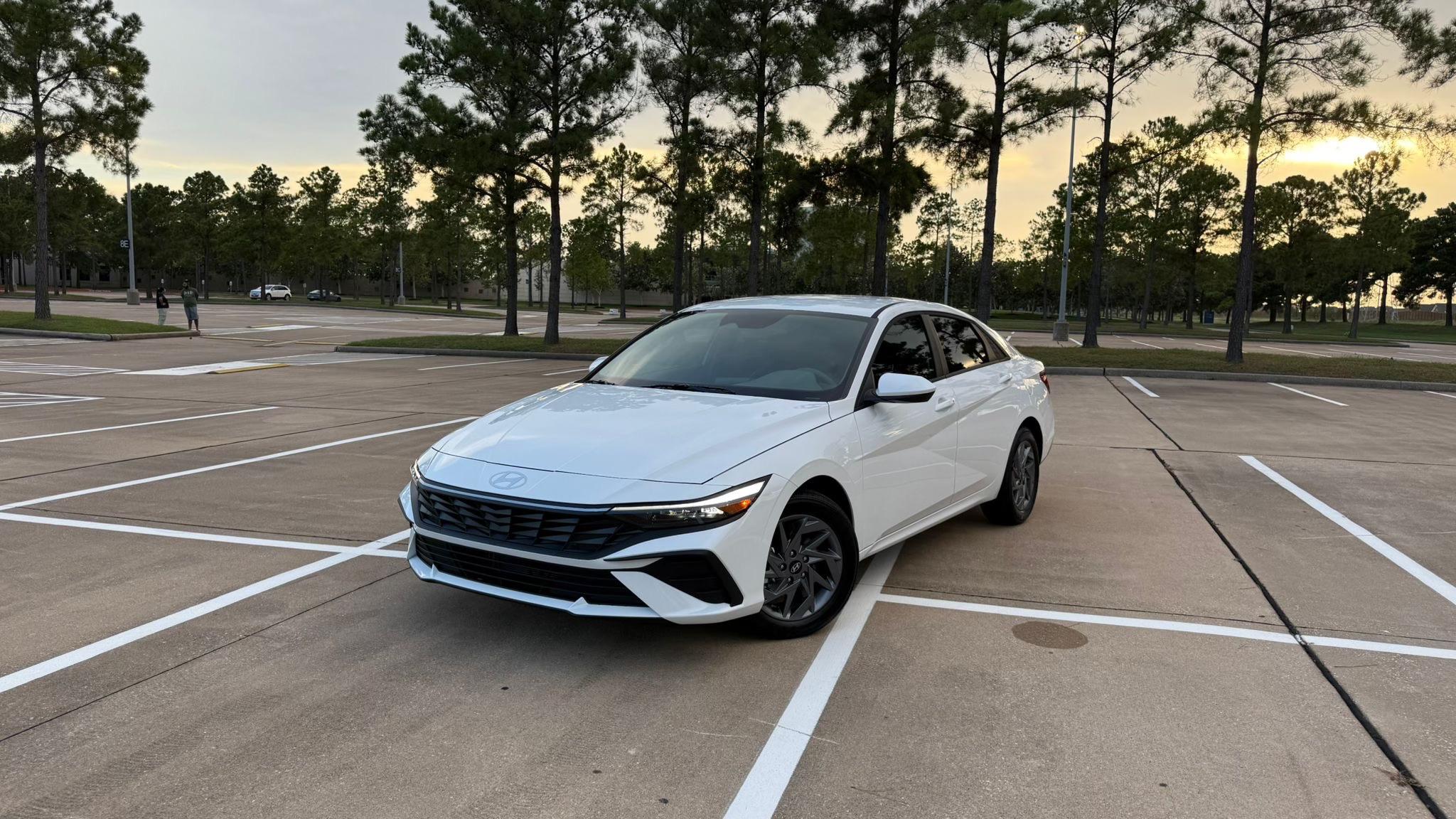 Hyundai Elantra Hybrid 2025 in Houston, TX
