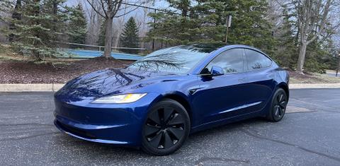 Tesla Model 3 2024