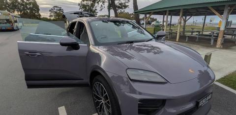 Porsche MACAN 2025