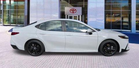 Toyota Camry Hybrid 2025