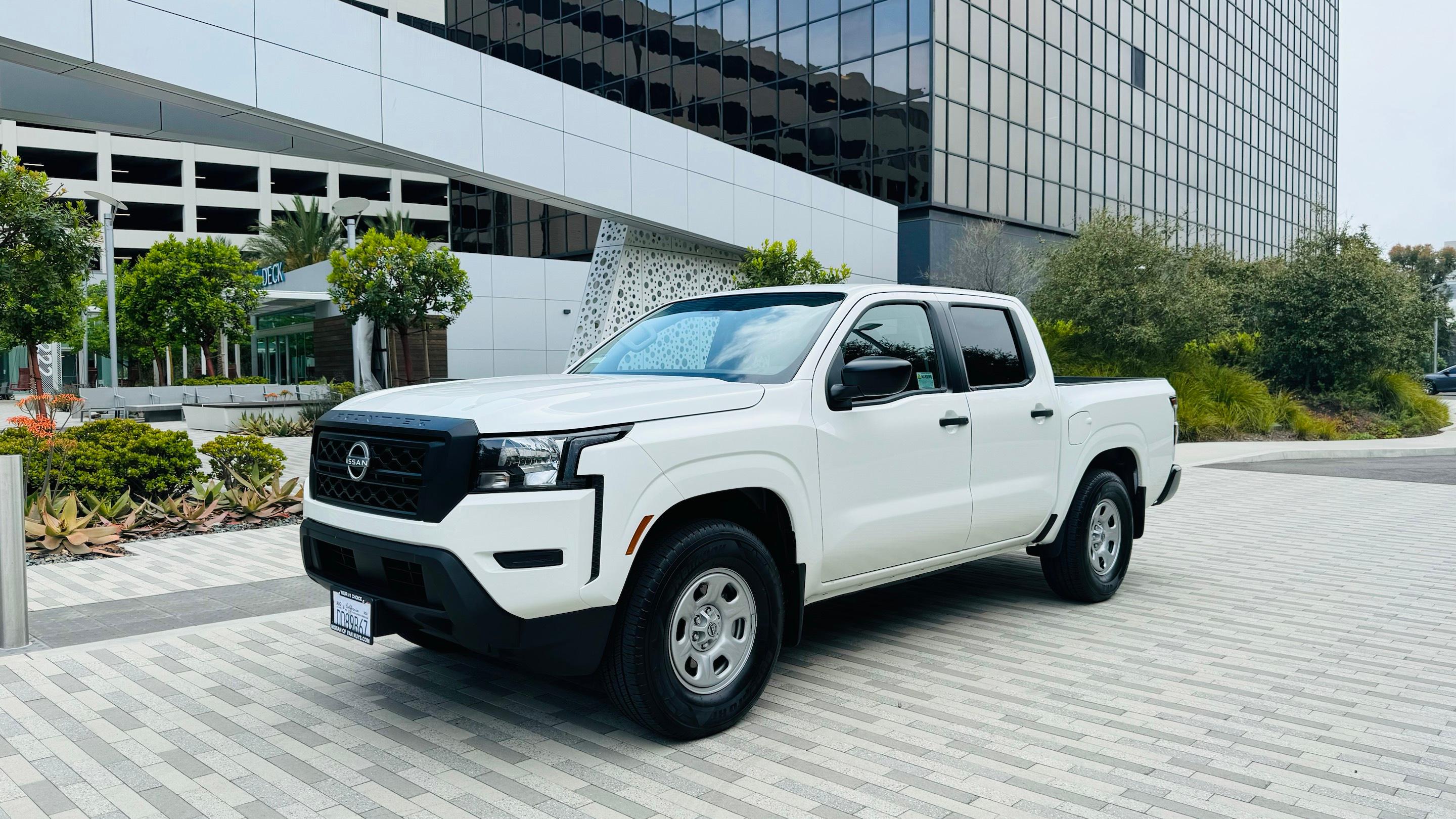 Nissan Frontier 2024 in 