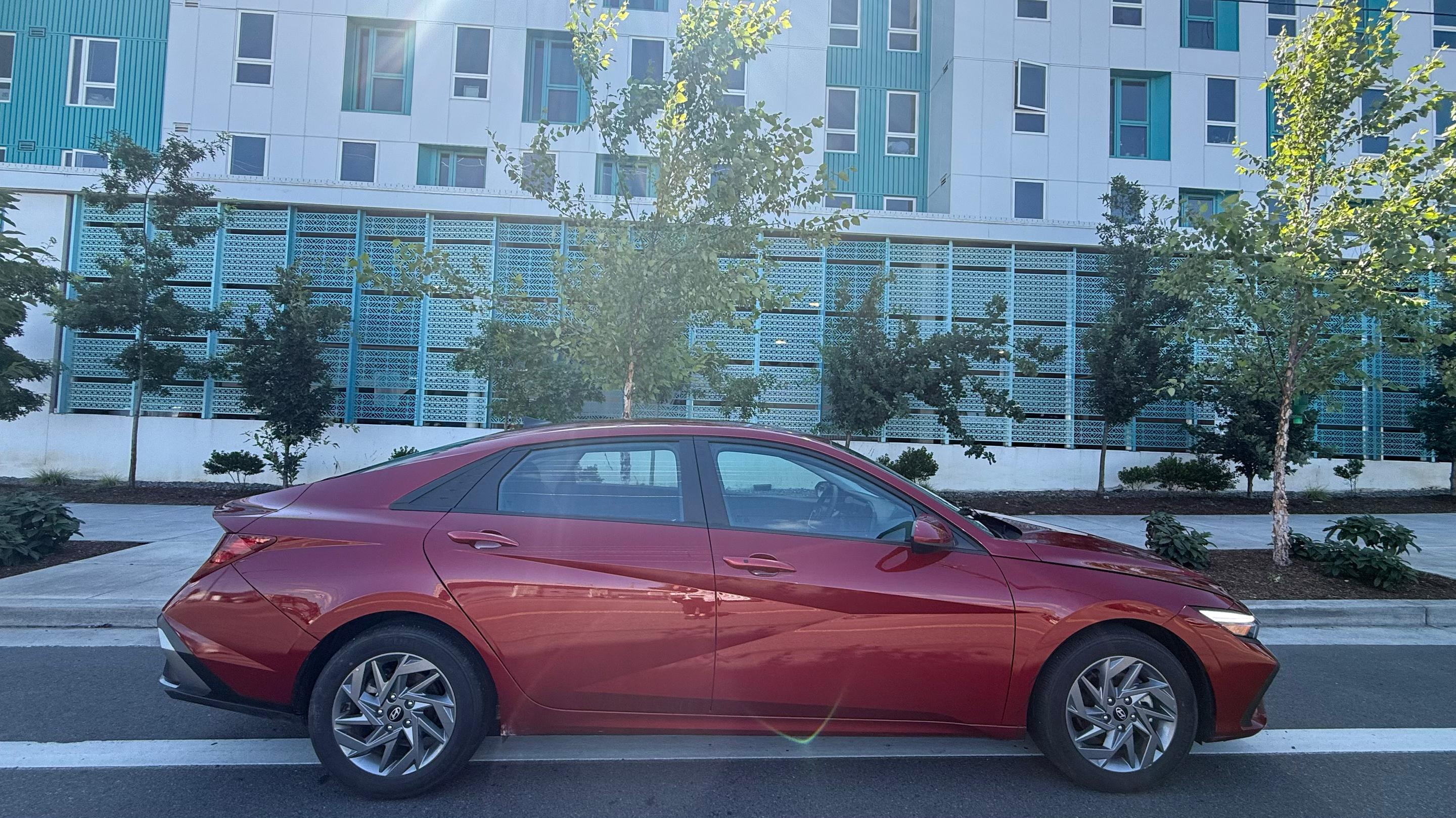 Hyundai Elantra 2024 in Portland, OR