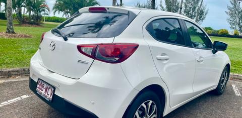 Mazda MAZDA2 2015