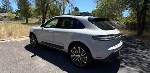 Porsche Macan 2025