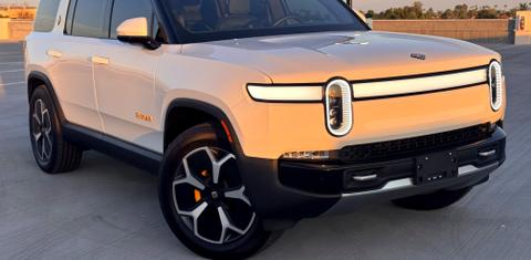 Rivian R1S 2024