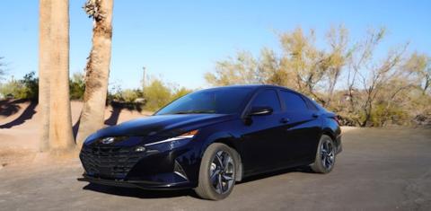 Hyundai Elantra 2023