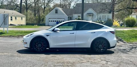 Tesla Model Y 2022