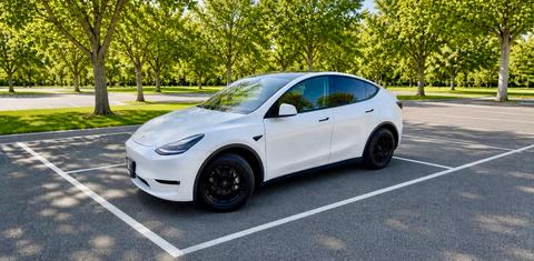 Tesla Model Y 2022