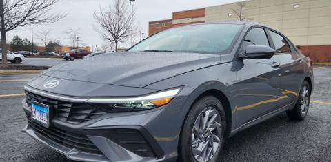 Hyundai Elantra 2024