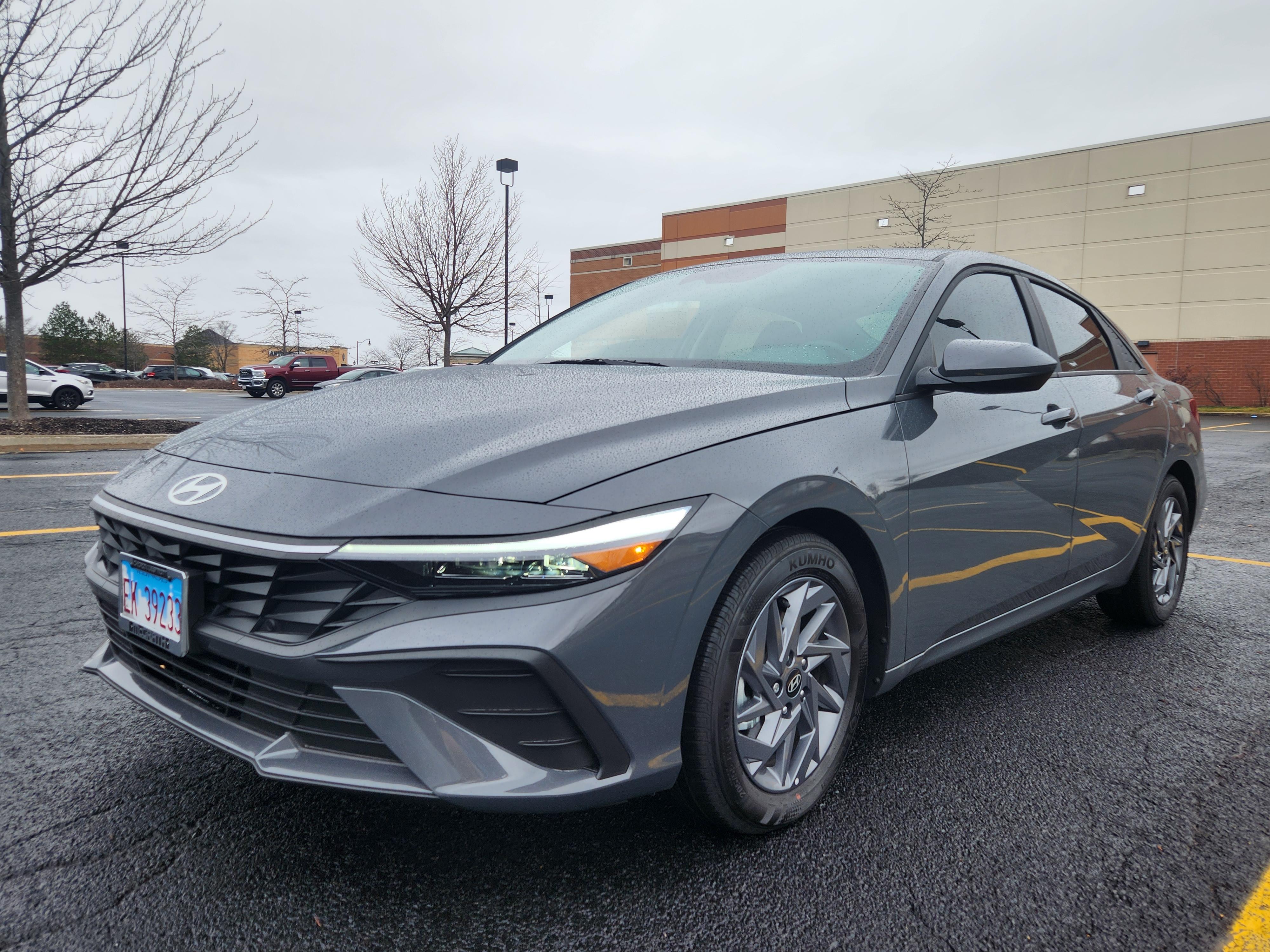 Hyundai Elantra 2024 in 