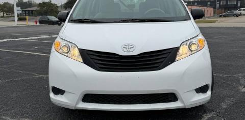Toyota Sienna 2013