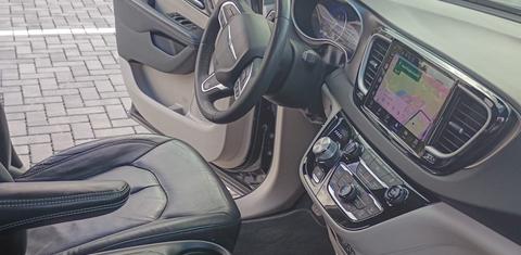 Chrysler Pacifica 2022