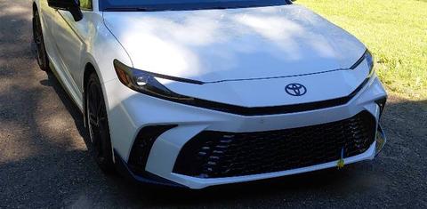 Toyota Camry Hybrid 2026