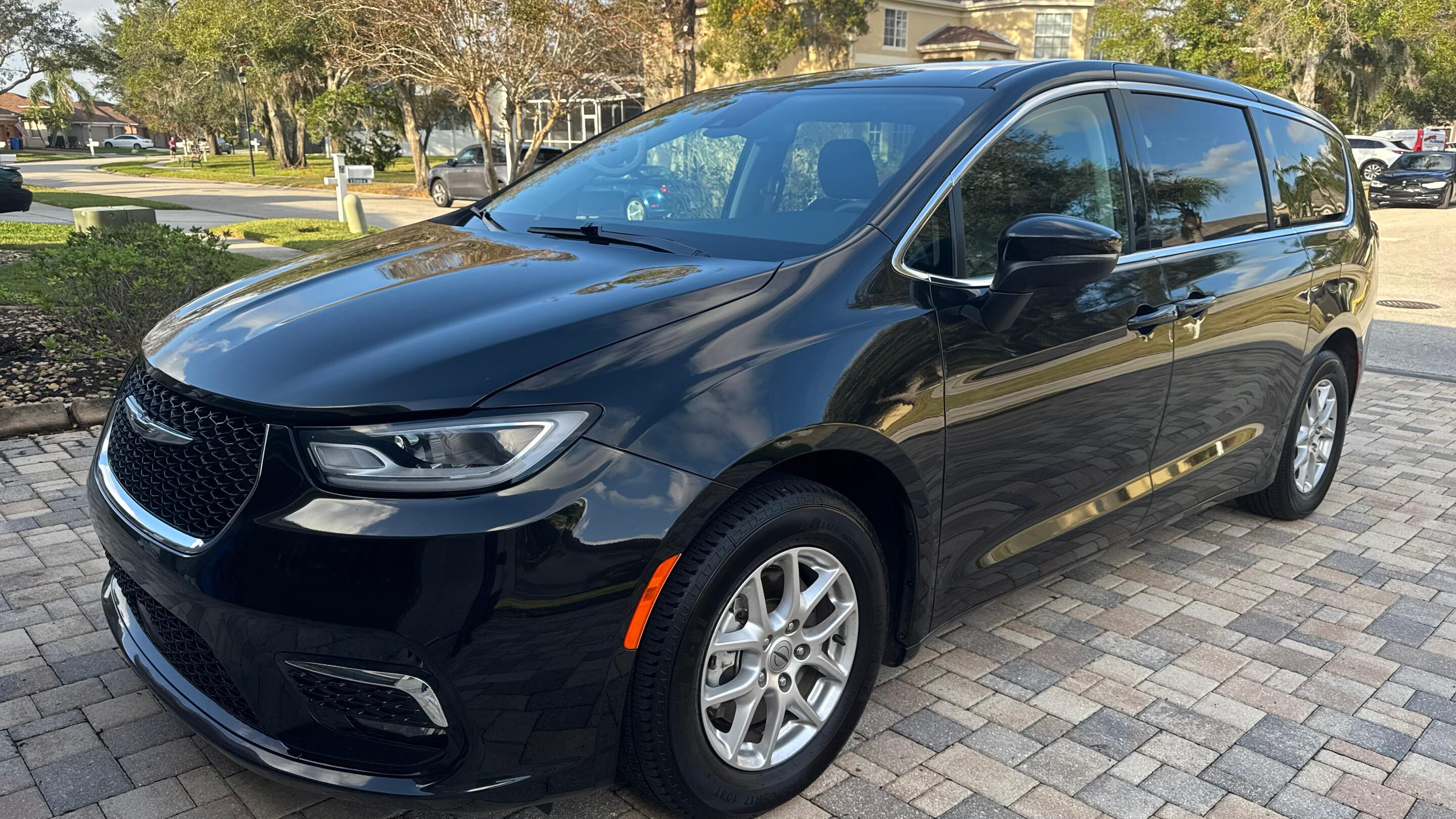 Chrysler Pacifica 2023 in Tampa, FL