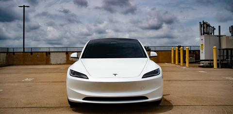 Tesla Model 3 2025