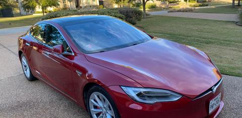 Tesla Model S 2016