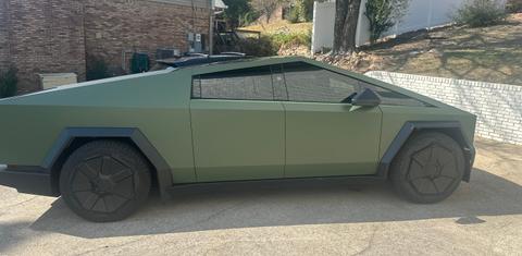 Tesla Cybertruck 2024