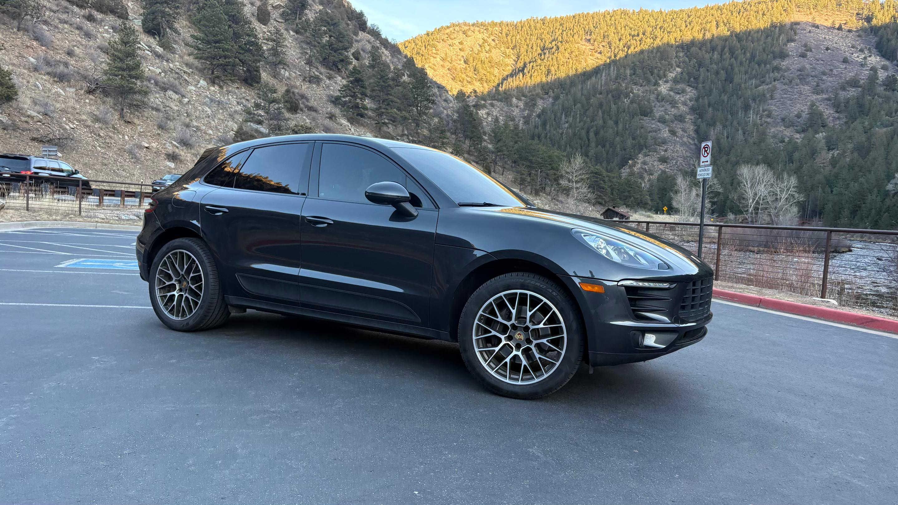 Porsche Macan 2018 in Aurora, CO