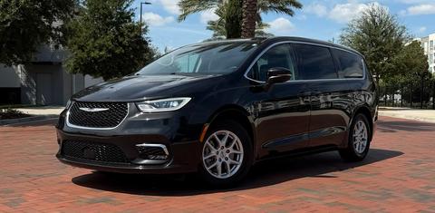 Chrysler Pacifica 2023