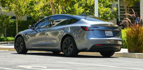 Tesla Model 3 2024