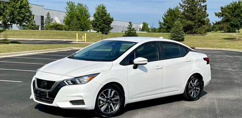 Nissan Versa 2021
