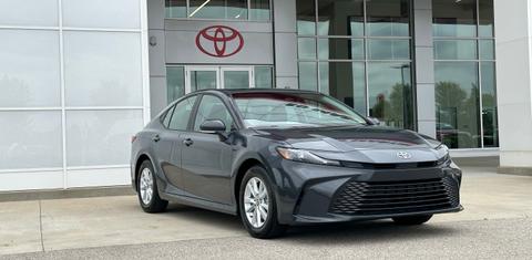 Toyota Camry Hybrid 2025