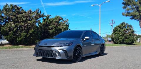 Toyota Camry Hybrid 2025
