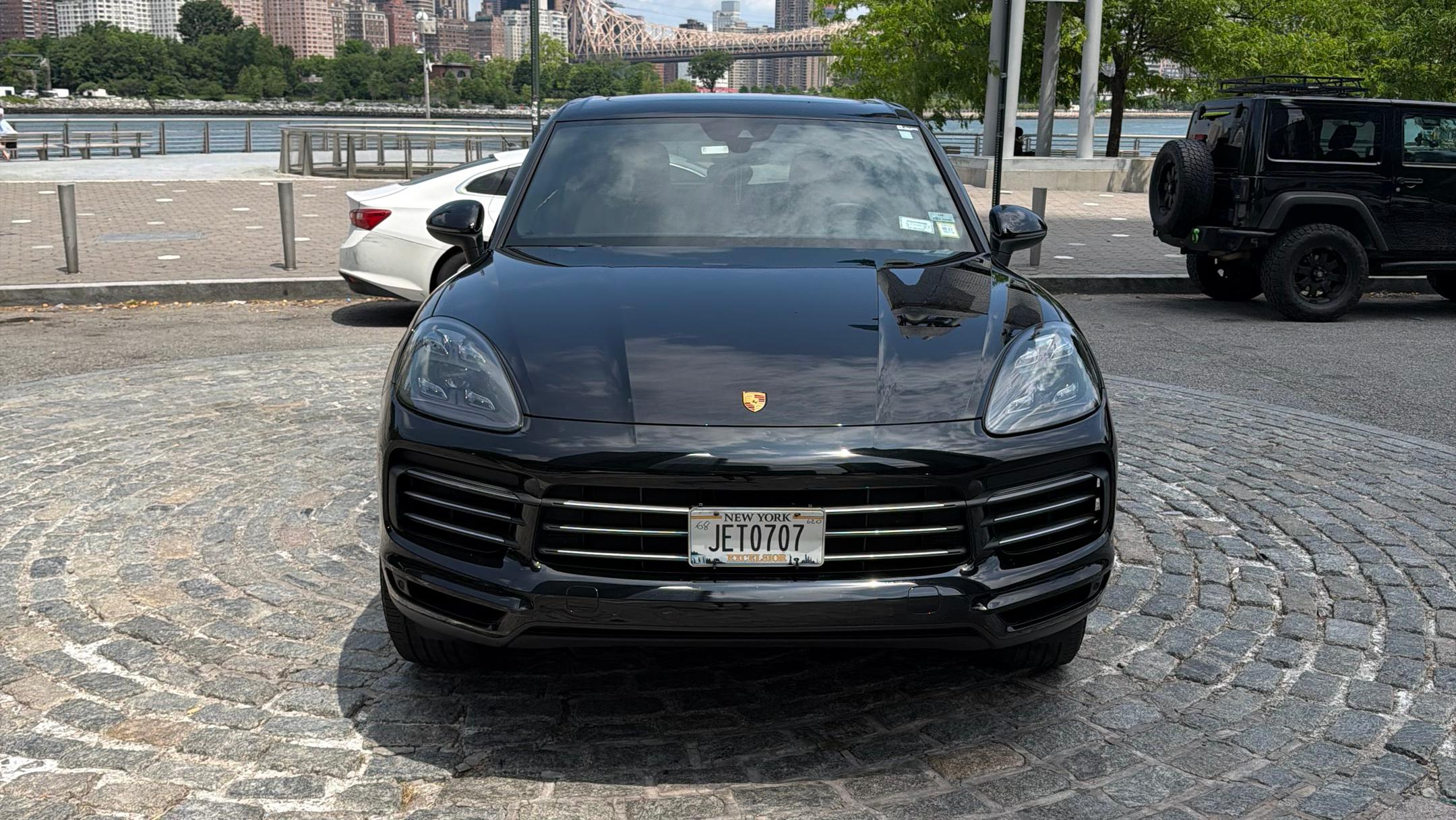 Porsche Cayenne 2019 in Long Island City, NY