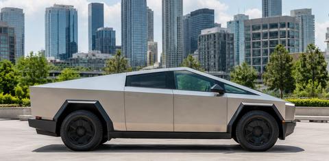 Tesla Cybertruck 2026