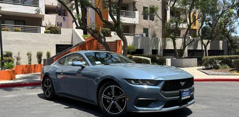 Ford Mustang 2024