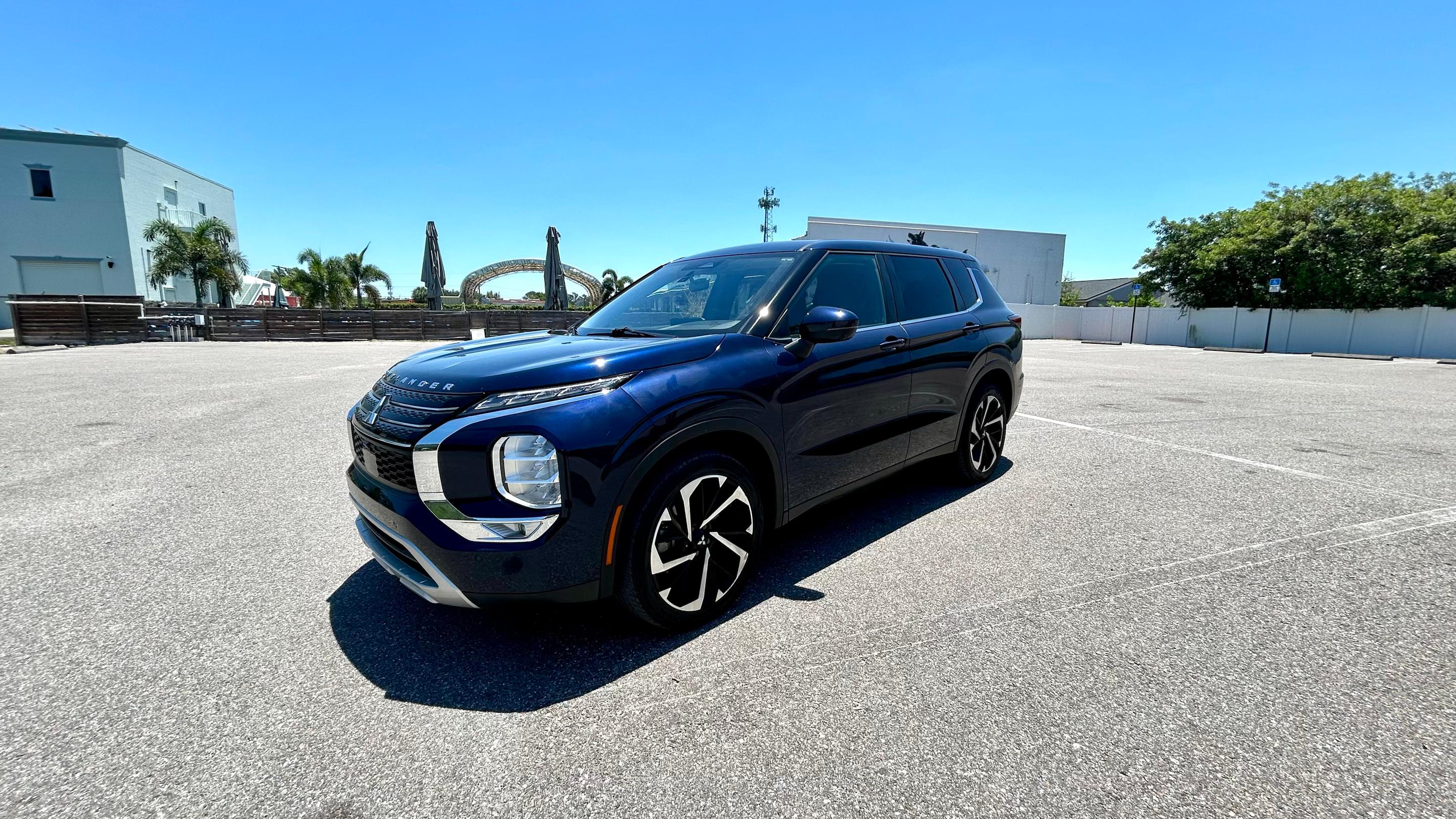 Mitsubishi Outlander 2023 in 