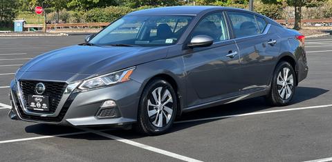 Nissan Altima 2020