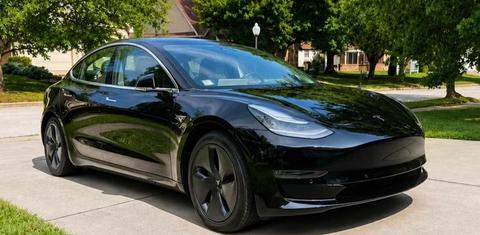 Tesla Model 3 2020