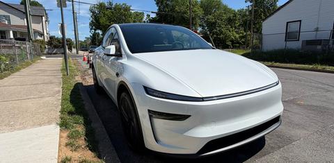 Tesla Model Y 2026