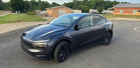 Tesla Model Y 2026