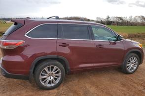 Toyota Highlander car