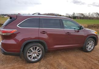 Toyota Highlander car