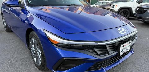 Hyundai Elantra 2024