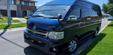 Toyota HIACE 2013