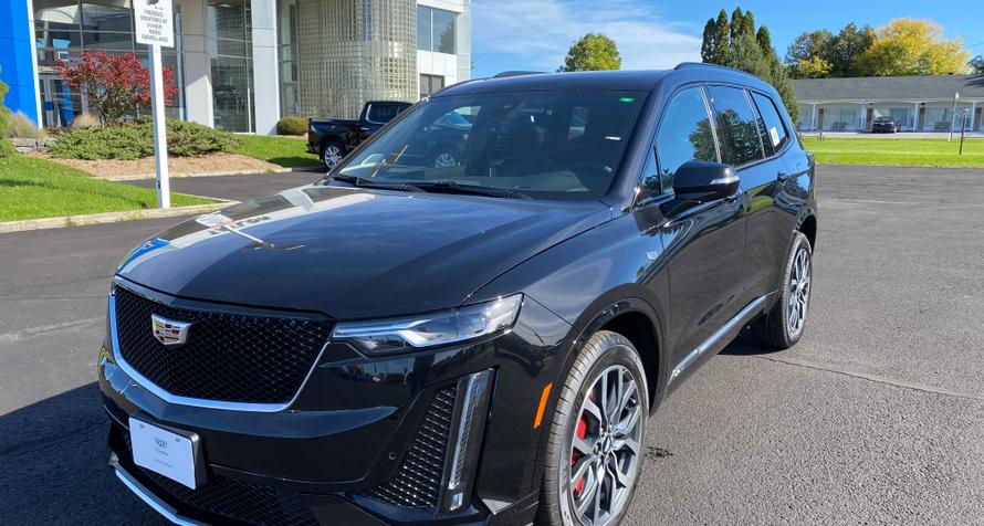 2023 Cadillac XT6 offered by iKaar