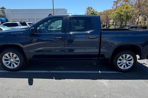 Chevrolet Silverado 1500 2021 in Santa Ana